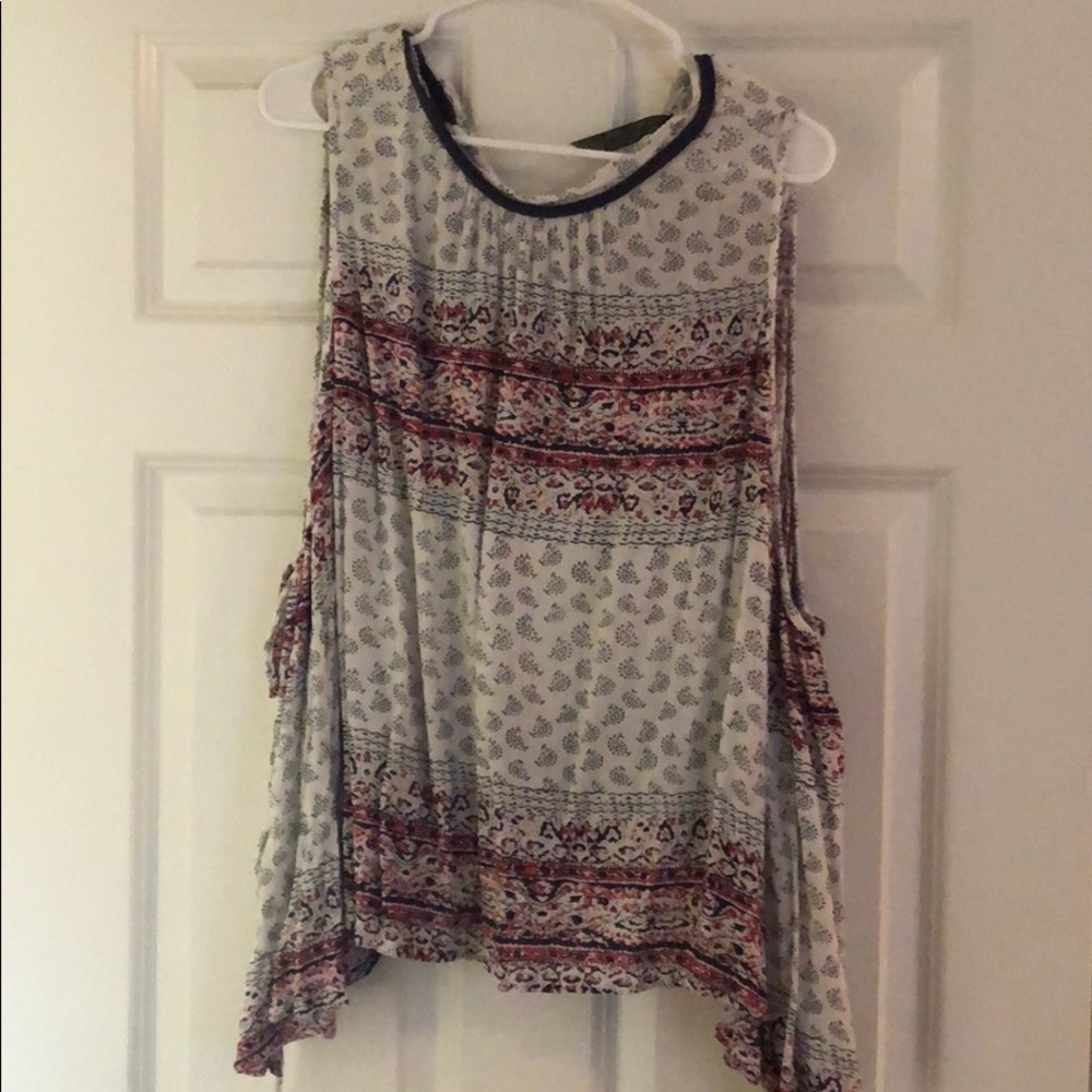 Cute flowy tank navy and pink and white